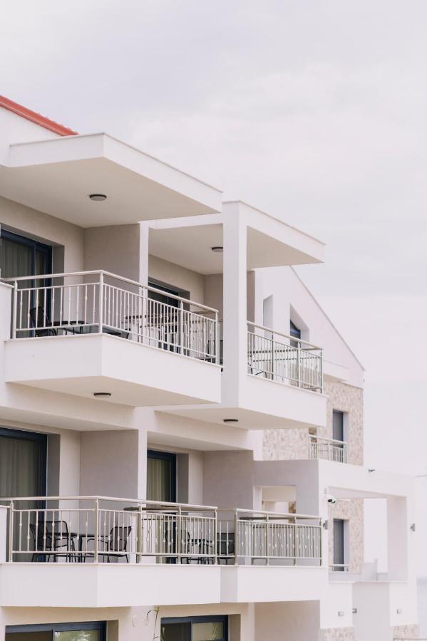 Blue Stone Luxury Suites Limenaria  Bagian luar foto